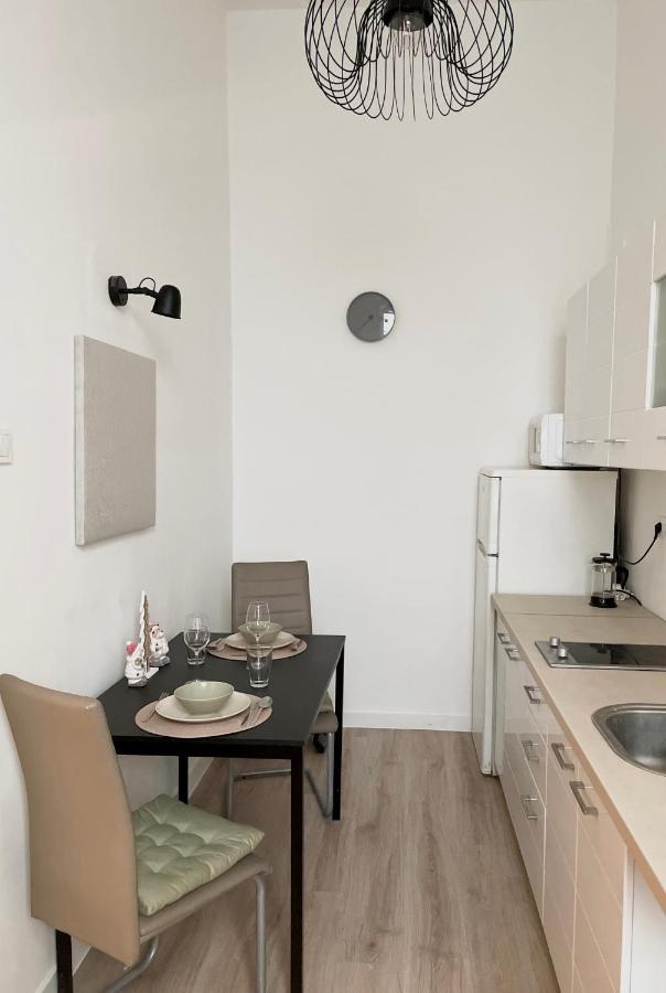 Cozy Apartment In Central Budapest Exteriör bild